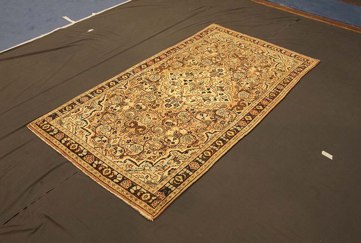 Antique Persian Saruk Rug n°:75603576